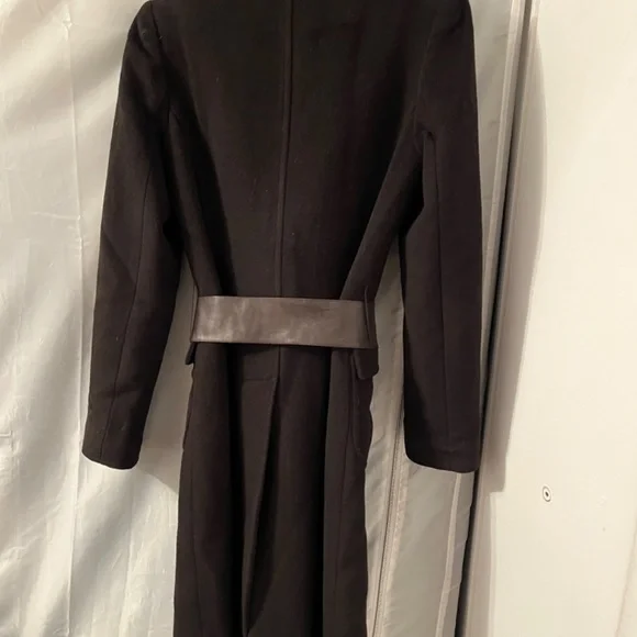 Women’s RUDSAK coat - Picture 3 of 5